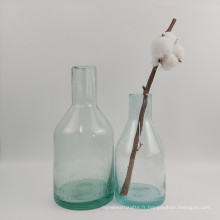 Vase en verre de recyclage bleu clair pour le mariage